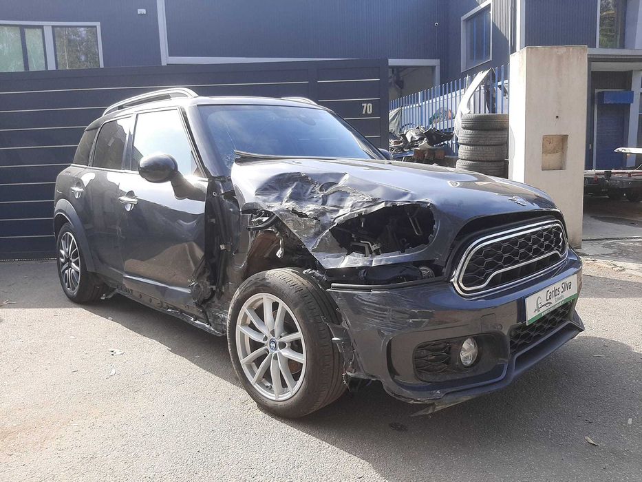 MINI COUNTRYMAN (F60) - SALVADO