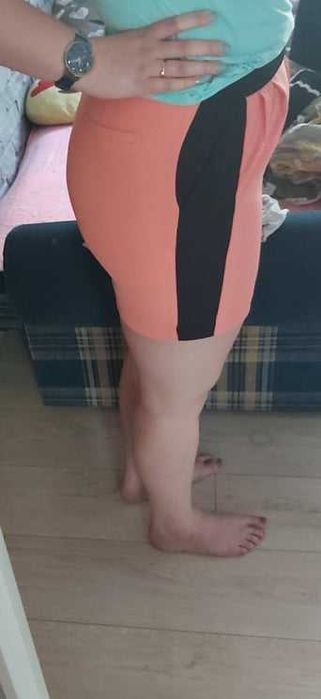 Sprzedam spódniczkę L(40)