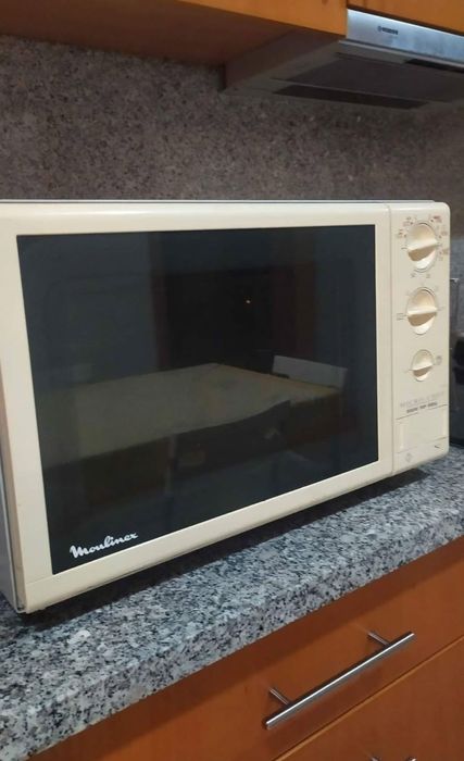 Microondas Moulinex 900w com Grill