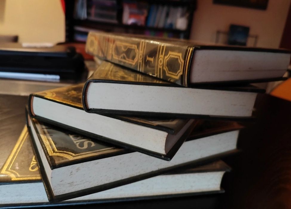 Coleção Completa · 5 Volumes: Os Miseráveis de Victor Hugo