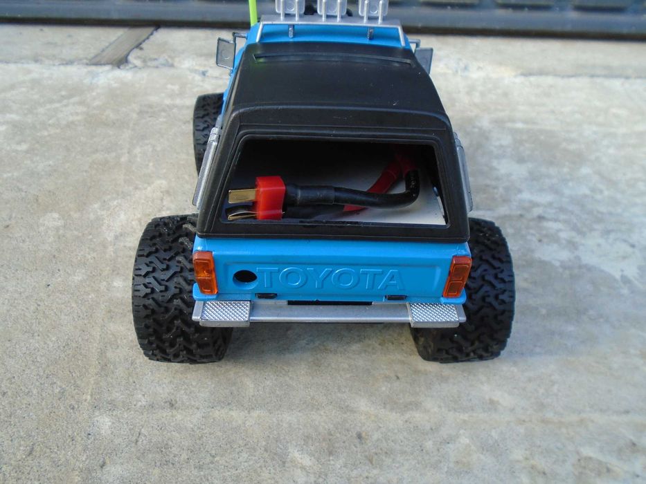 TOYOTA HILUX 1:20 4WD Off Road Model RC