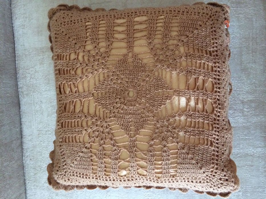 Подушка декор крючком ручна робота