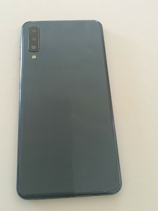 Samsung Galaxy A7 uszkodzony