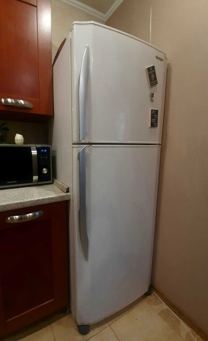 Холодильник SHARP SJ-T440R-BE