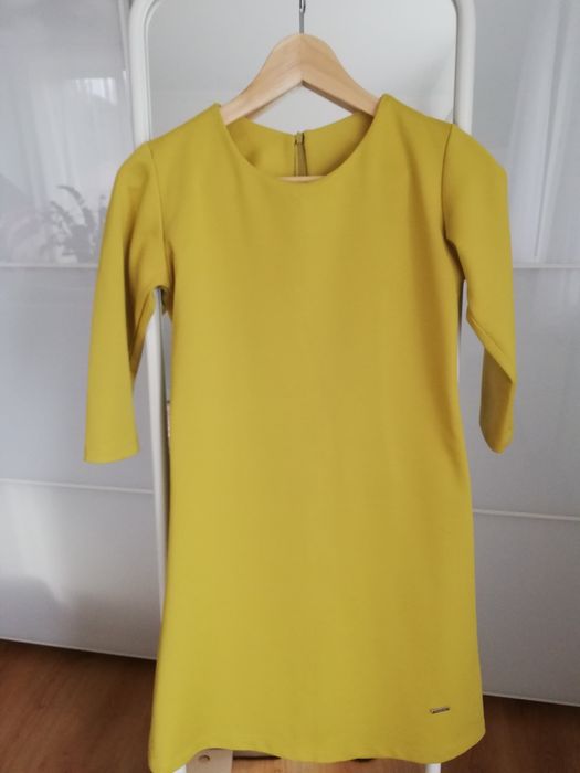 Sukienka żółta dzianinowa