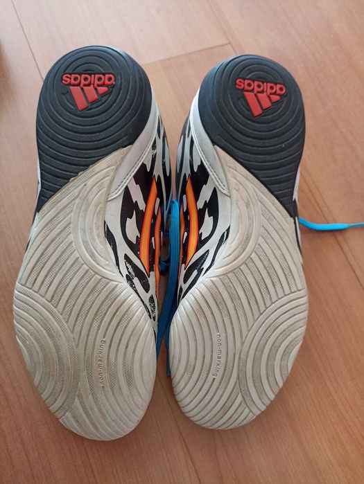 Sapatilhas colecionáveis F10Messi do Mundial Futebol Indoor-Adidas