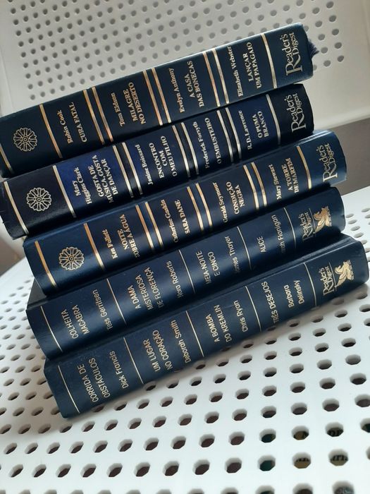 Livros com várias histórias da Readers Digest