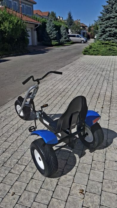 Продам Веломобиль Berg