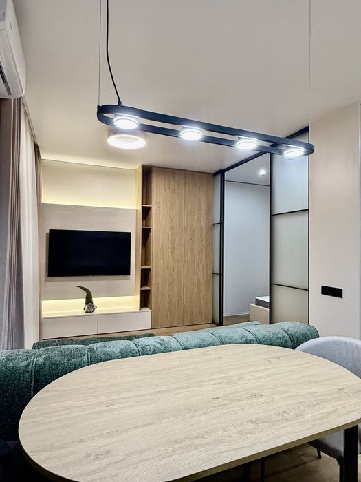 Продам 1к квартиру переплановану в євродвушку в У-кварталі