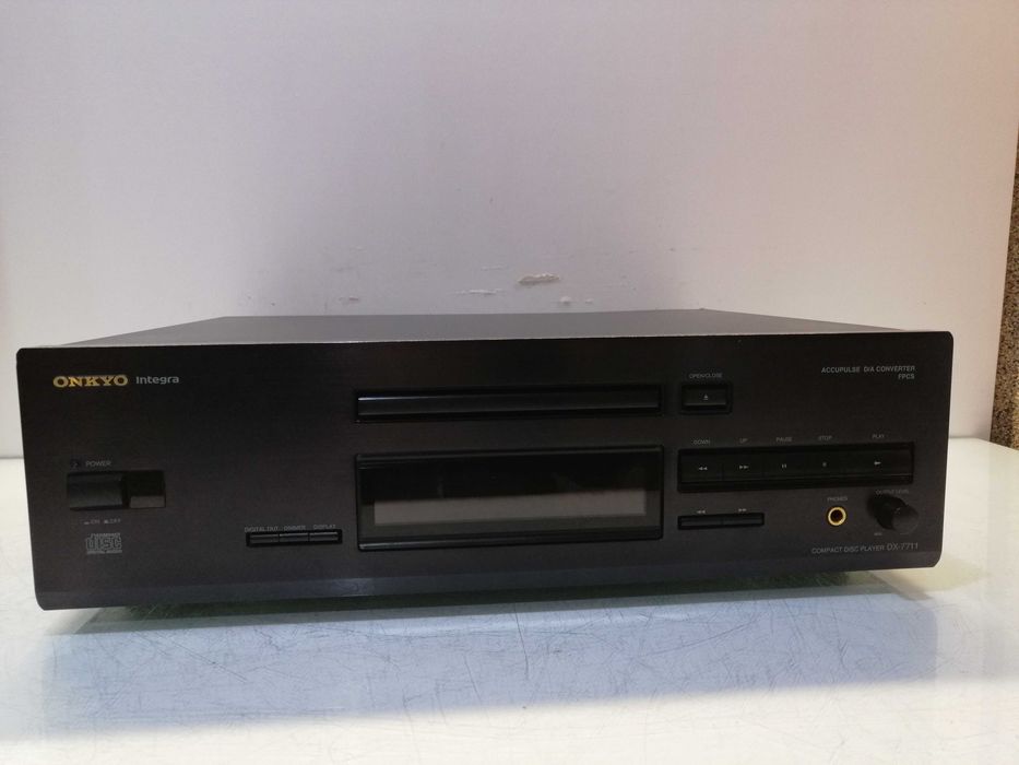 Odtwarzacz CD Onkyo DX-7711