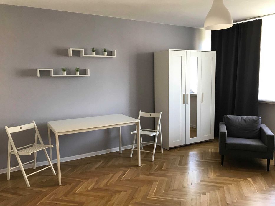 ### KAWALERKA ### CENTRUM: Metro Świętokrzyska ### STUDIO in the best location ###