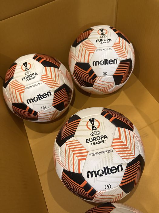 Oryginalne pilki meczowe