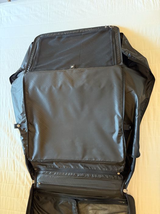 Porta Fatos Roncato com rodas