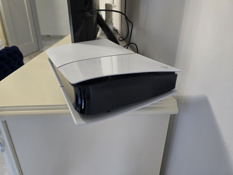 Sprzedam lub Zamienie ps5 slim z napedem i meta quest 2