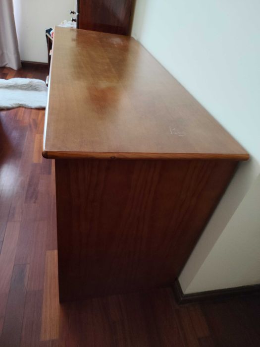 Secretaria em pinho maciço