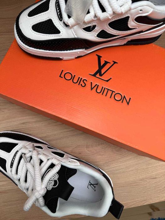 Кросівки Louis Vuitton Skate Sneaker Black-White луї вітон скейт чорні
