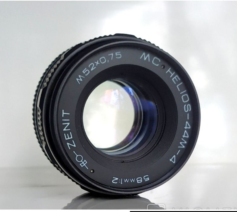 Объектив MC Helios-44M-4. Фотоаппарат ZENIT 11