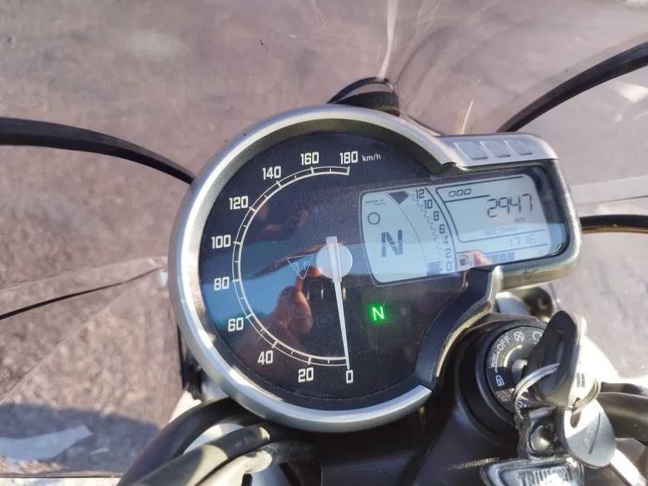 Triumph Scrambler 400X