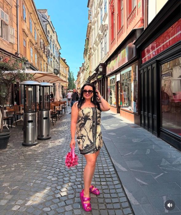 Продам брендові плаття