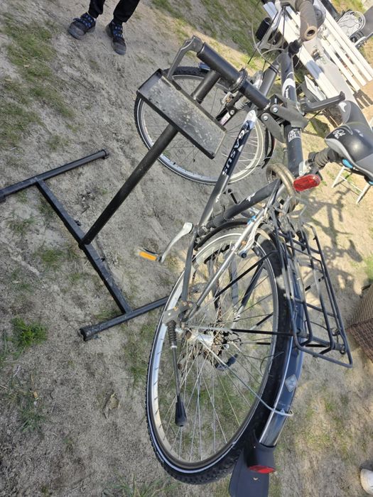 Sprzedam uchwyt do naprawiania rowerów