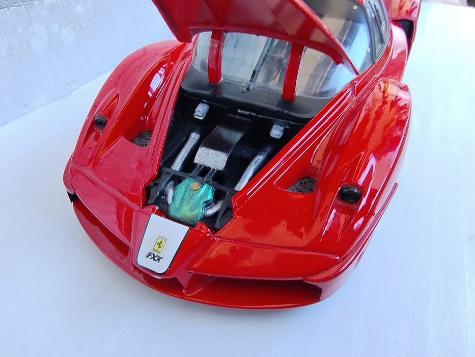 Модель 1:18 Ferari Hot Wheels