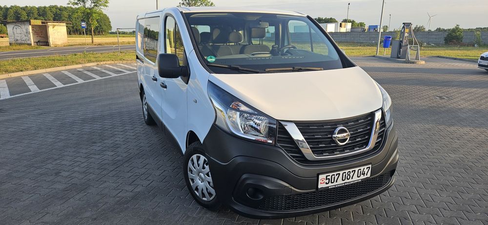 Nissan NV300, Renault Trafic