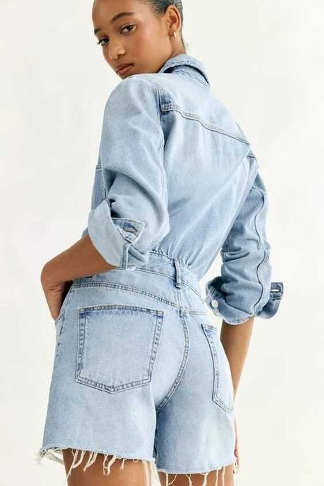 Джинсовий комбінезон zara розміру s