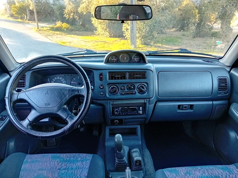 Mitsubishi pajero sport wagon