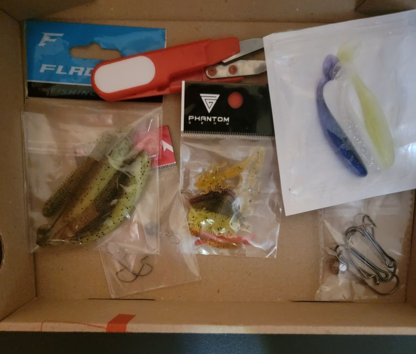 ПОДАРУНКОВИЙ БОКС для риболовлі на спінінг