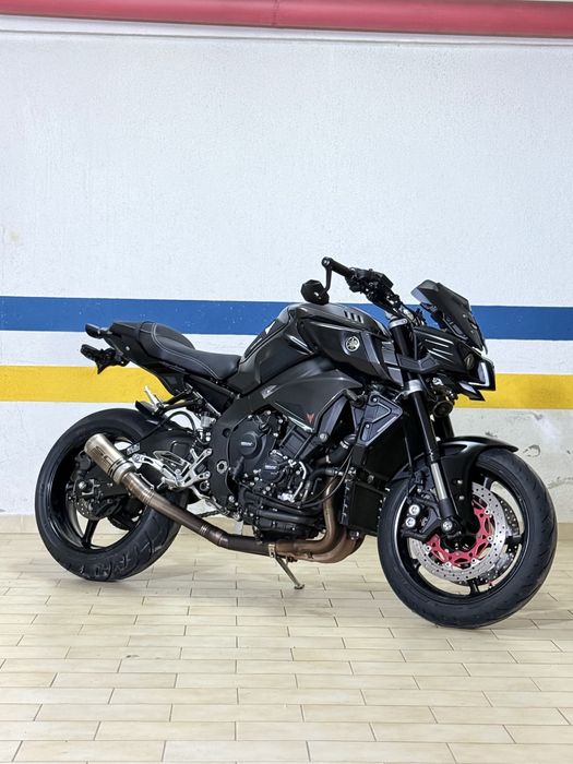 Yamaha MT10 black