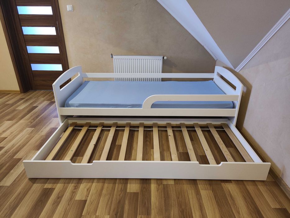 Łóżko dziecięce.