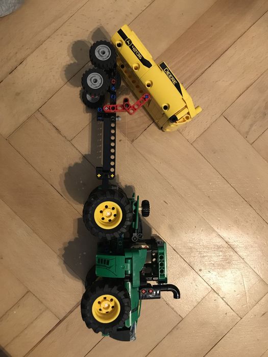 Lego Technic Traktor John Deere 42136