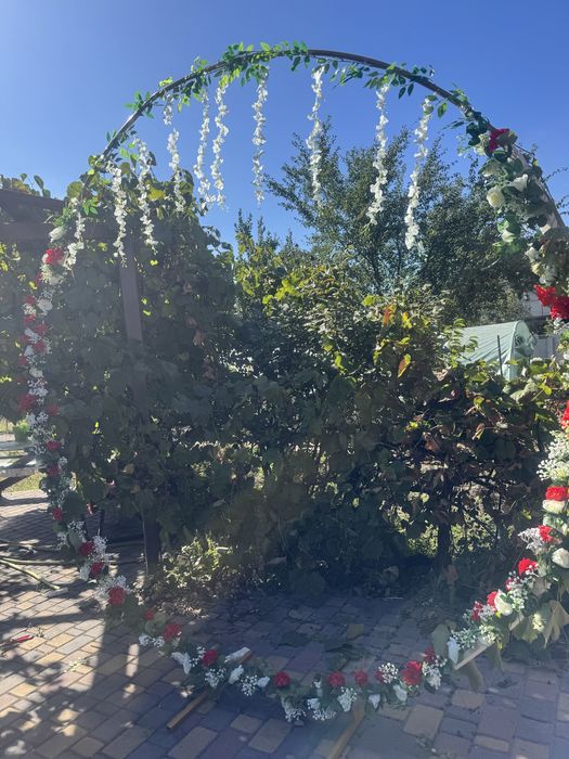 Арка свадедная  аренда