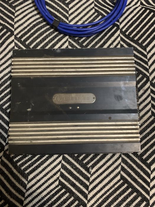 Атомобильный усилитель звука 4х канальный