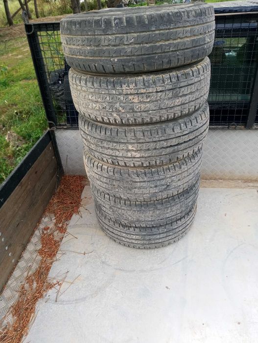 4 Pneus Kleber usados