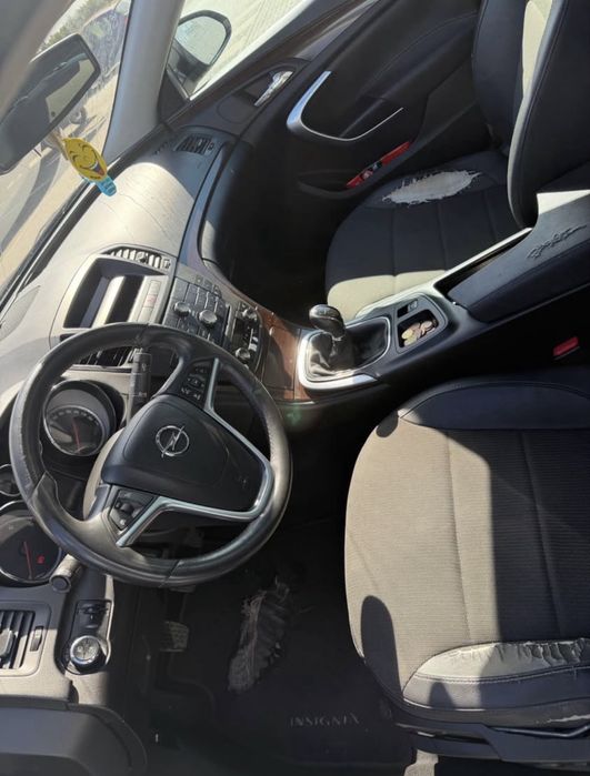 Opel insignia 2.0 cdti 160 cv  do ano 2009