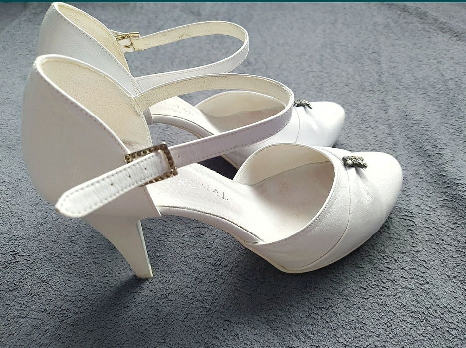 Obuwie ślubne białe rozm. 37