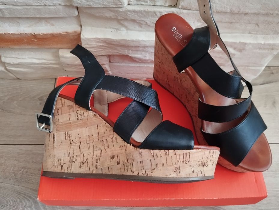 Buty sandały na koturnie korkowym 38