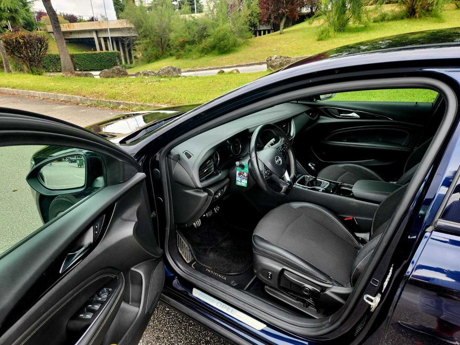 Opel Insignia 2018 preço final para vender domingo 30/08