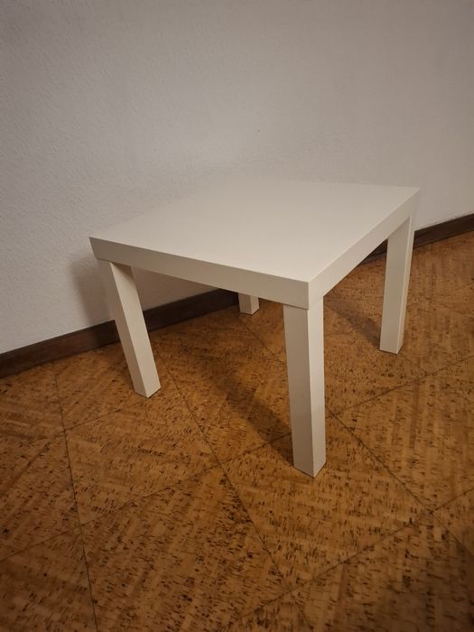 Mesinha Lack Ikea