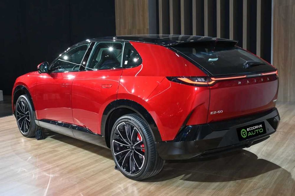 Електромобіль Mazda EZ-60 EV 600 Max Sport 2WD 2026, Crystal Soul Red, чорний салон