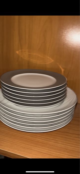 Vendo conjunto completo de Porcelana nunca usado