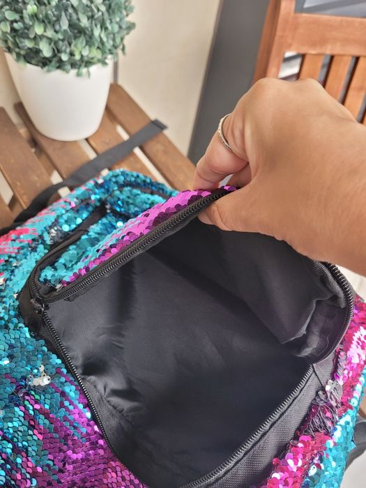 mochila lantejoulas