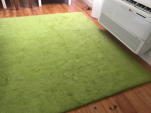 Tapete da loja AREA quadrado 2.5 X 2.5m Muito Bom Estado