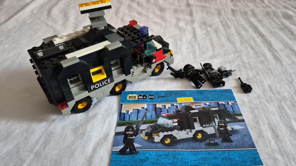 Конструктор лего Поліція 206 дет +