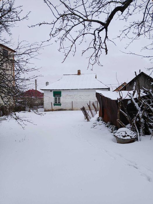 У продажу земельна ділянка по вул. Бучми з виходом на сусідню вулицю.