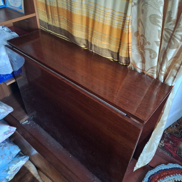 Продам стіл розкладний б/у