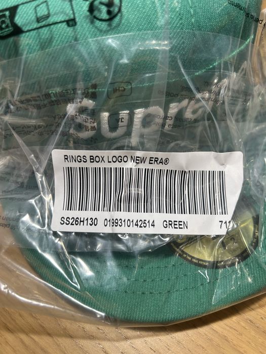 Boné Supreme x New Era Rings Box