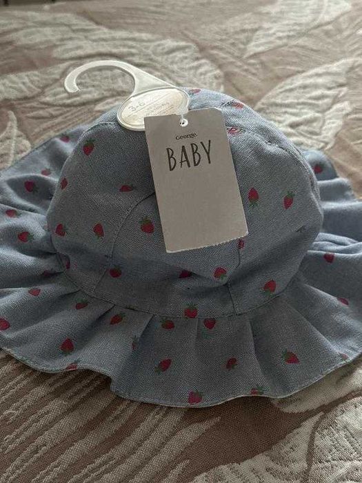 Панамка для дівчинки 3-6 міс , фірми George, кепка