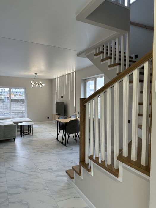 Продаж котеджу, Країна Мрій